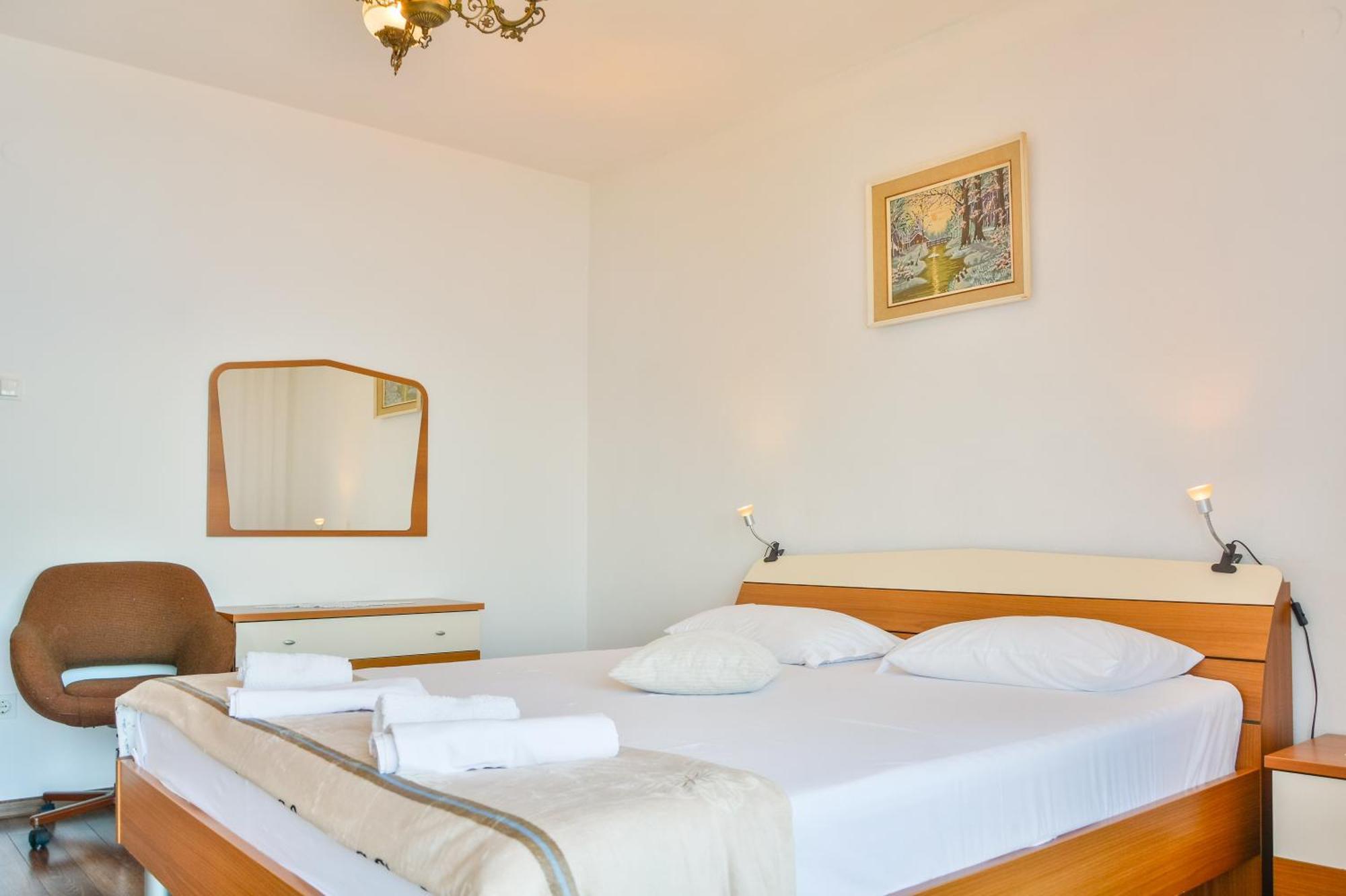 Apartment Luca Senj  Esterno foto