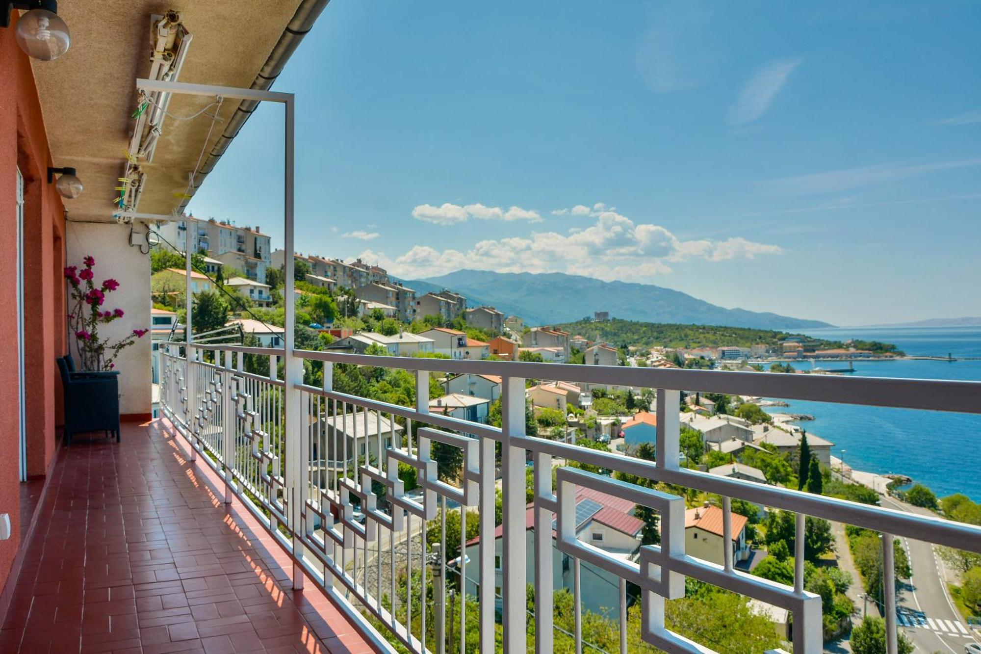 Apartment Luca Senj  Esterno foto