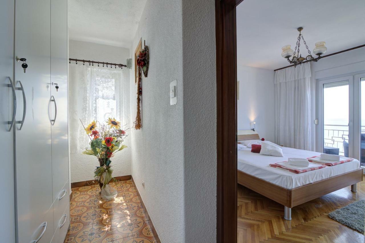 Apartment Luca Senj  Esterno foto