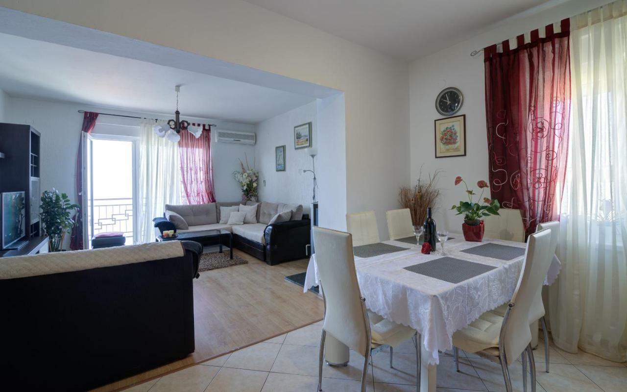 Apartment Luca Senj  Esterno foto